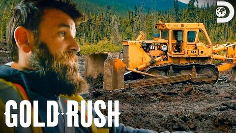 Fred's Only Dozer Breaks Down! Gold Rush