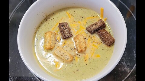 Cream of Broccoli and Cheddar Soup