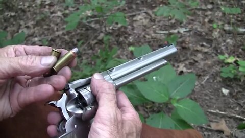 Ruger Super BlackHawk Hunter .44 Magnum ( Close-Up)