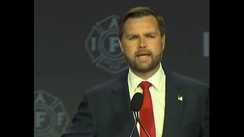 PROUD POPULIST! JD Vance reacts to hecklers BOO him at Firefighters Union Convention in Boston MA