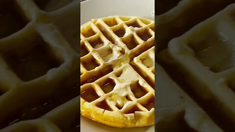 TiggleBitties Breakfast Biscuits&Gravy and a Waffle. #pattaya #southerncooking #thailand