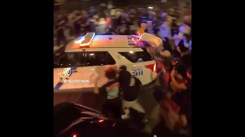 Mobs Take Over Philadelphia, Swarm Police Cars: Part 2