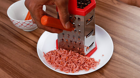 Did you know that if you grate 5 sausages you can make this delicious treat!