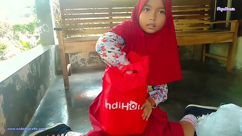 Hooray... Legacy Aqila Got Merchandise from Indihome