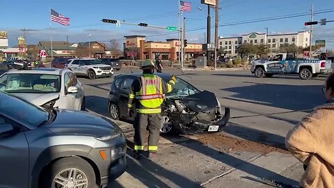 Crash on Knickerbocker on Feb. 10, 2023