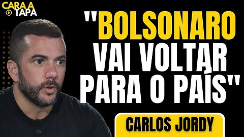 BOLSONARO estará em breve no BRASIL para cumprir missão, revela o Deputado Carlos Jordy