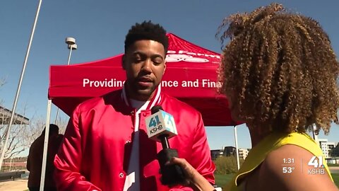 'Jake from State Farm' rooting for Kansas City Chiefs in Super Bowl LVII