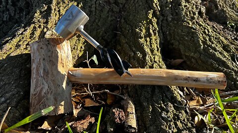 How To Make A Bushcraft Hammer! @weylandoutdoors4635 #Bushcraft #edcgear