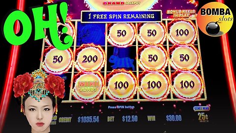 A SPARKLING AUTUMN MOON #Casino #LasVegas #SlotMachine