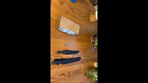 Unboxing Quiet Carry Marq Fixed Blade Knife. 🤯