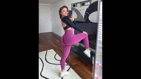 SEXY & HOT YOGA PANTS GIRLS #1