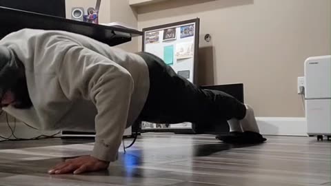 Slytoshi Nakamoto - LEGION push up competition - 90 pushups