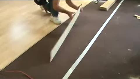 How to Measure & Cut Laminate Flooring