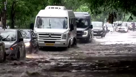 Heavy rains in New Delhi spark flash floods, disrupt traffic