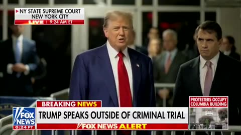 USA: President Trump speaks outside the NYC Court Trial Room!