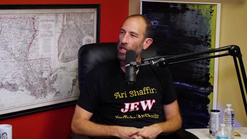 Ari Shaffir's Friend Does Dahmer Joke at Victim's Family Party