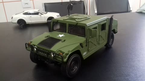 Humvee Hummer H1