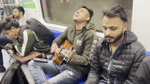 Randomly Singing In Metro 🚇 _ Public Reaction _ Flute & Guitar _ Metro🚇Singing @team_jhopdi_k