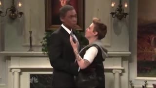 🚨SNL once did a skit of Obama *KISSING* Justin Bieber.