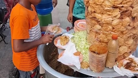 8 YEARS OLD KID SELLING SPICY PANIPURI - STREET FOOD