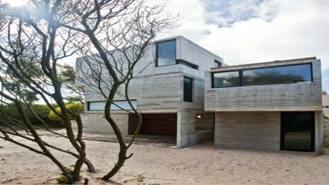 Welcome to BAK Arquitectos' House On The Beach