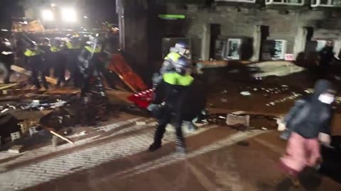 Dutch police raze Hamas supporters' camp at Amsterdam University and educate