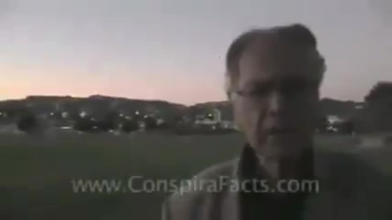 ⁣(FBI) Ted Gunderson, der enthüllte, Chemtrails sind echt