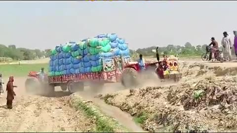 "Danger on the Road: Overloaded Truck Driven by Reckless Driver Causes Chaos"