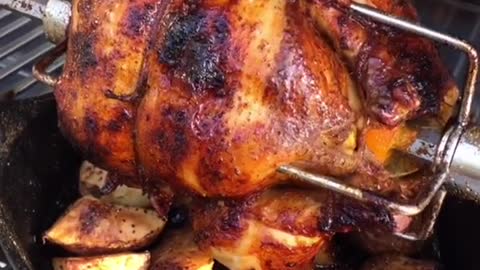 Chicken is done #howto #rotisseriechicken #chicken #grilledchicken #cookinglesson #deliciousfood