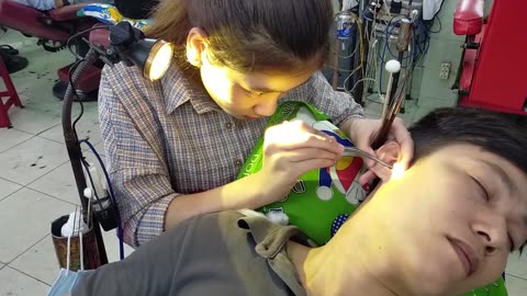 Vietnam Barbershop - Earwax Removal