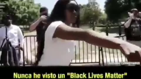 Joven negra a Antifascistas: "No hay racismo ni represión en EEUU. Soy negra y libre" (2)