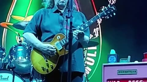 Warren Haynes (Gov't Mule) - LIVE @ 420Fest (Short 15)