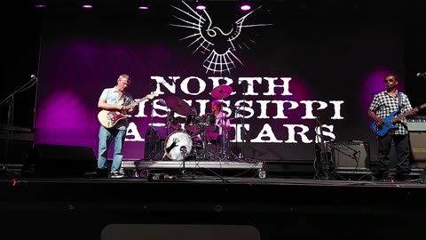 North Mississippi Allstars - LIVE @ Avondale (Up And Rolling)