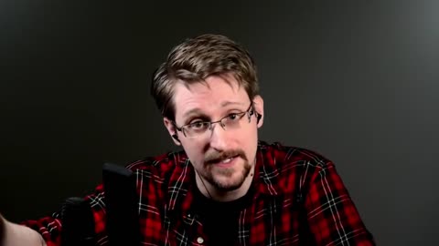 Patriot, Edward Snowden - How your cell phone spies on you