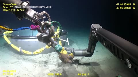 Footage shows ROV trying to salvage Titan submersible wreckage