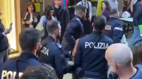 Fake North African asylum seeker in Milan attacks three shop assistants and