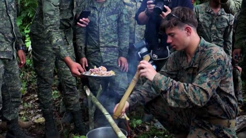 U.S. Marines & Philippines Troops Survive JUNGLE Training Together - EPIC!