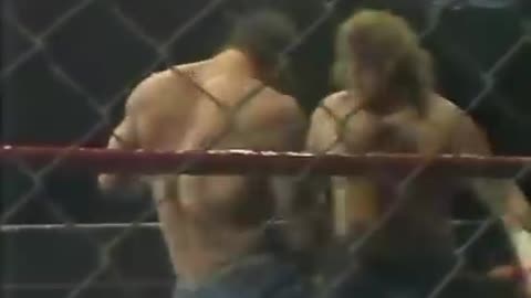 Kevin & Kerry Von Erich vs The Freebirds