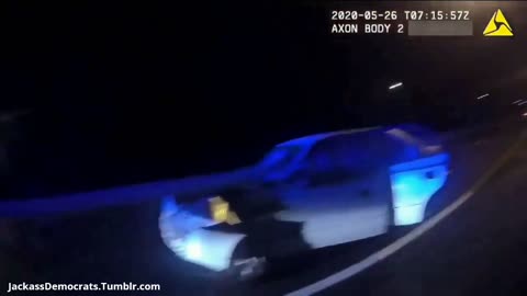 Man Goes Berserk While Talking With Police Officer And Gets Shot