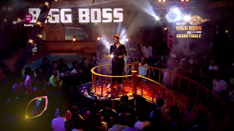 Munawar faruqui sayri - Bigboss session 17 winner