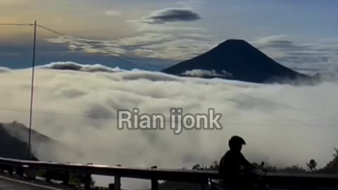 Negri Di Atas Awan