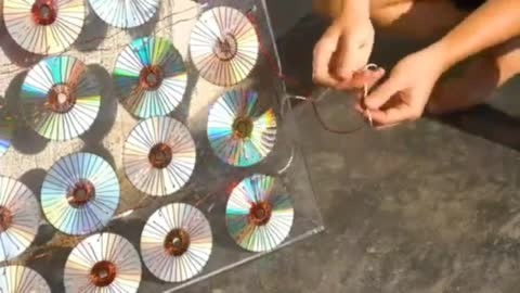 Cheap free energy solar panel made out of CD ROM disks