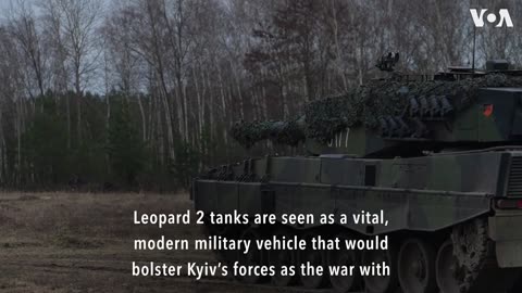 Ukrainian Military Trains with Leopard 2 Tanks in Poland