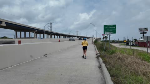 WALKING KEMAH TEXAS USA PEDESTRIAN BICYCLE PATH II OF II