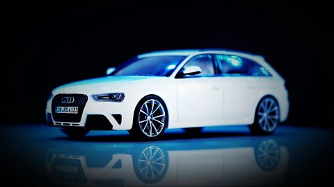 Audi RS4 Avant - Minichamps 1/43