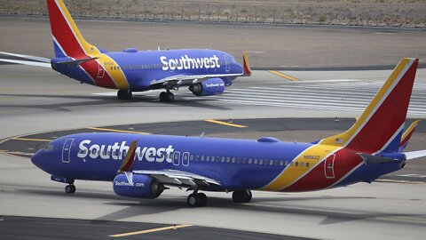 Nude Photos Nearly Delay Southwest Airlines Flight To Cabo