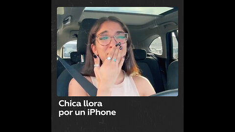 Chica llora porque su iPhone se descarga rápidamente