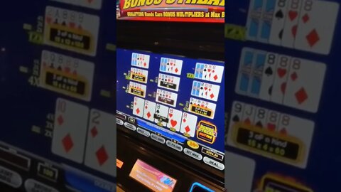 How 8’s can I get? #videopoker #ultimatex #quads #jackpot #slots #lasvegas