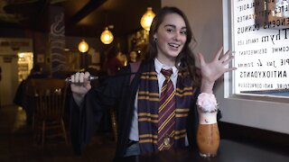 Voici de quoi a l’air l’intérieur du bar Harry Potter à Montréal