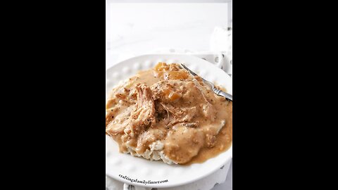 Crockpot Cream of Mushroom Soup Chicken over Mashed Potatoes